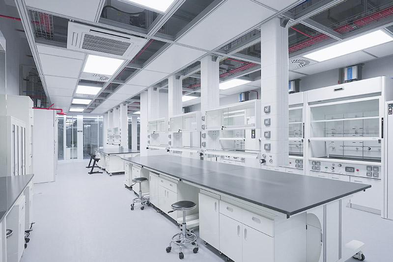 富拉尔基实验室革新：安全与科技的现代融合